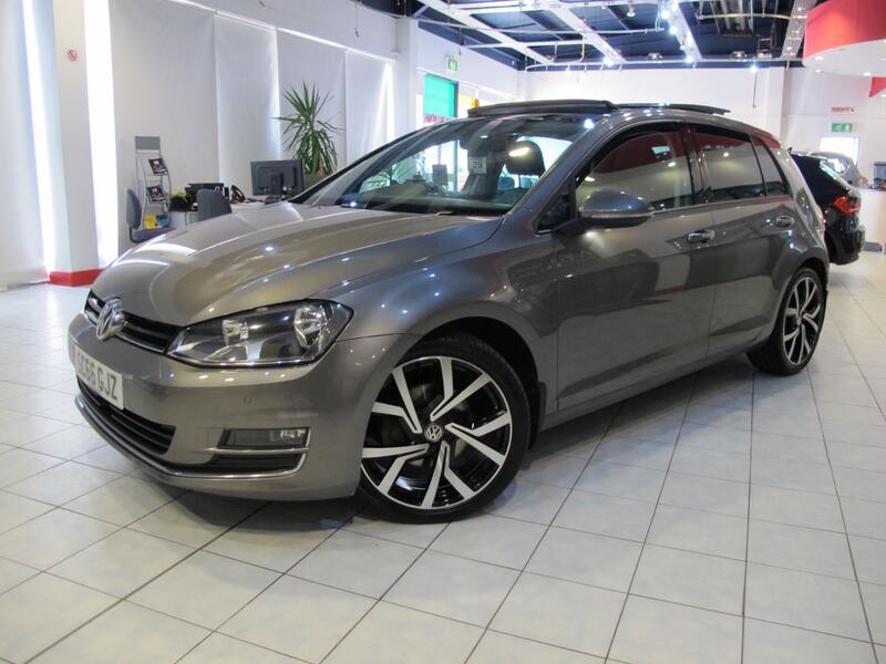 VOLKSWAGEN GOLF