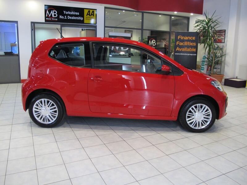 VOLKSWAGEN UP