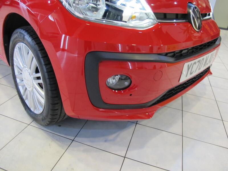 VOLKSWAGEN UP