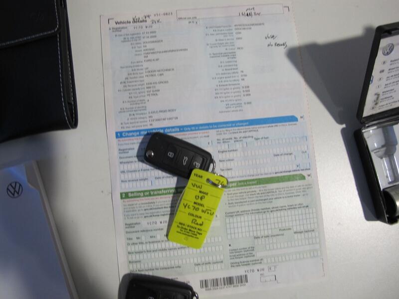 VOLKSWAGEN UP