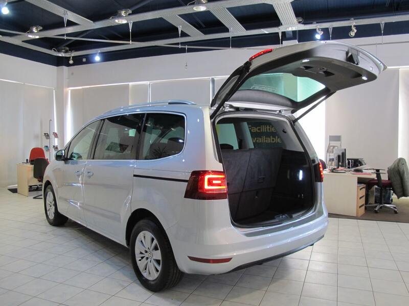 VOLKSWAGEN SHARAN