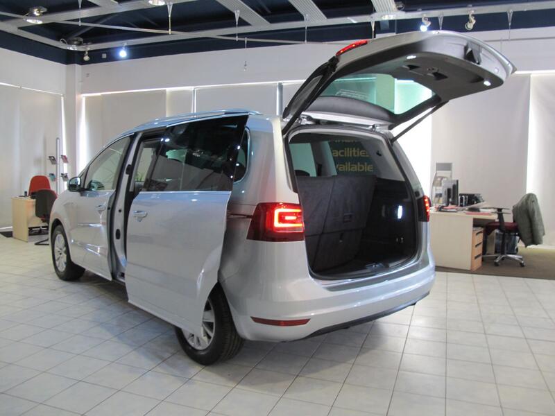 VOLKSWAGEN SHARAN
