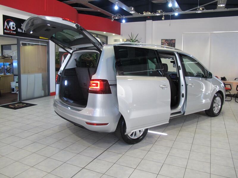VOLKSWAGEN SHARAN