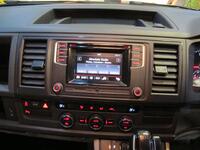 VOLKSWAGEN TRANSPORTER SHUTTLE