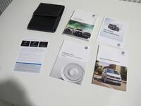 VOLKSWAGEN TRANSPORTER SHUTTLE