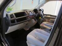 VOLKSWAGEN TRANSPORTER SHUTTLE