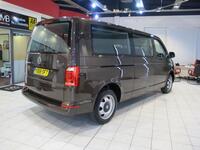 VOLKSWAGEN TRANSPORTER SHUTTLE