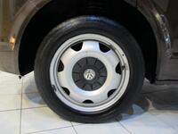VOLKSWAGEN TRANSPORTER SHUTTLE