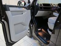 VOLKSWAGEN TRANSPORTER SHUTTLE