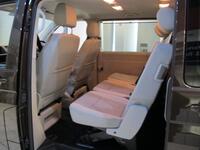 VOLKSWAGEN TRANSPORTER SHUTTLE