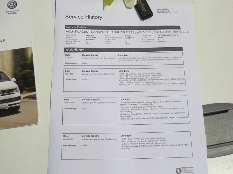 VOLKSWAGEN TRANSPORTER SHUTTLE
