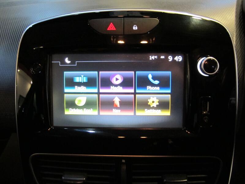 RENAULT CLIO