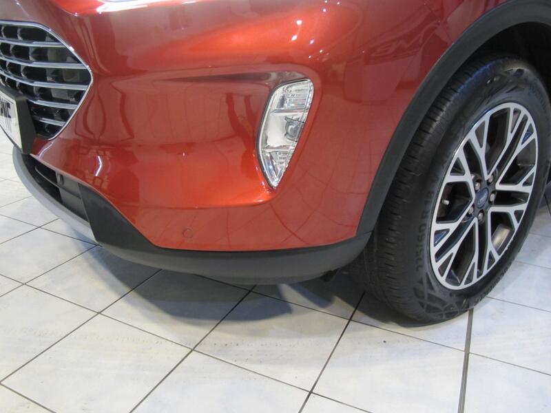 FORD KUGA