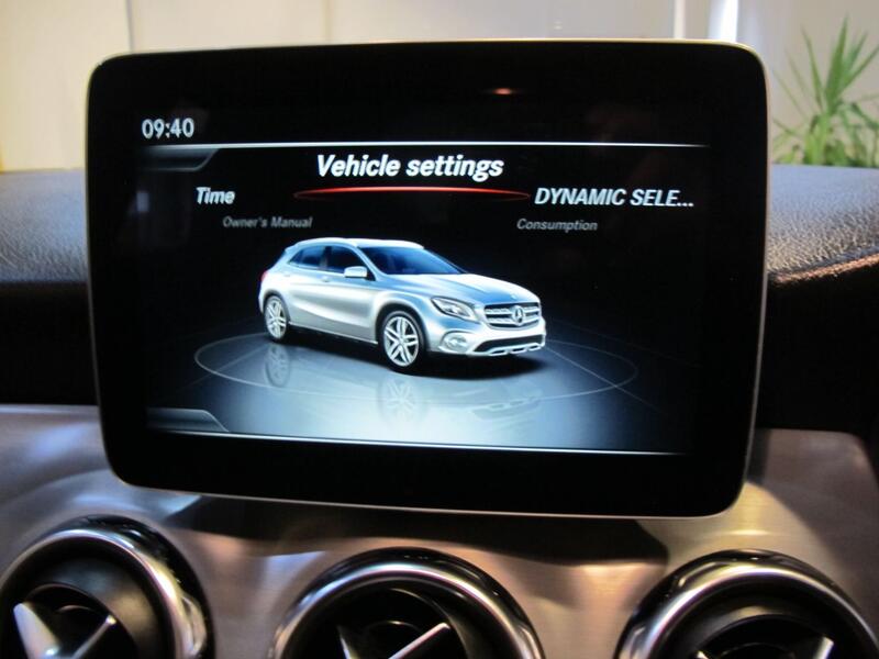 MERCEDES-BENZ GLA CLASS