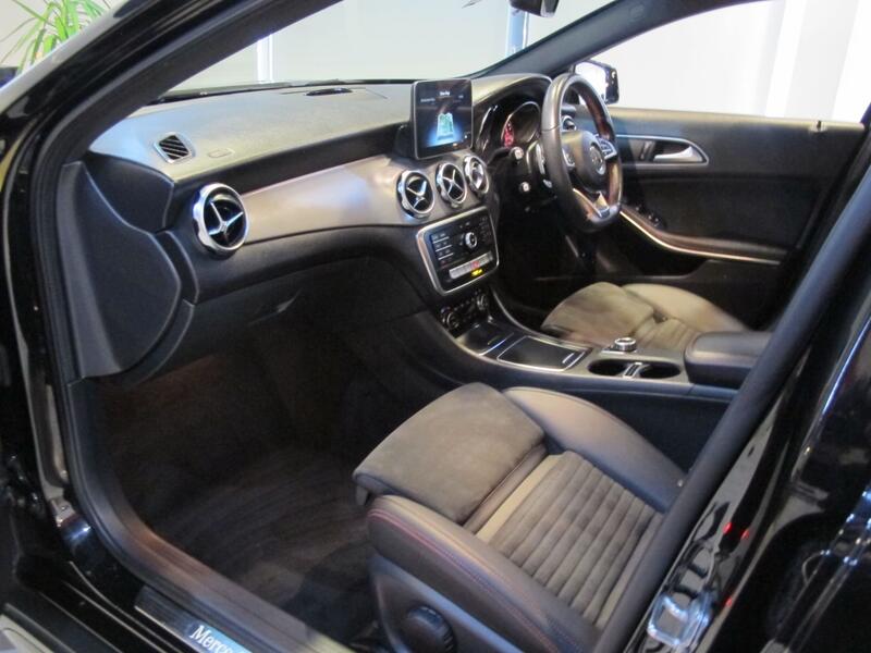 MERCEDES-BENZ GLA CLASS
