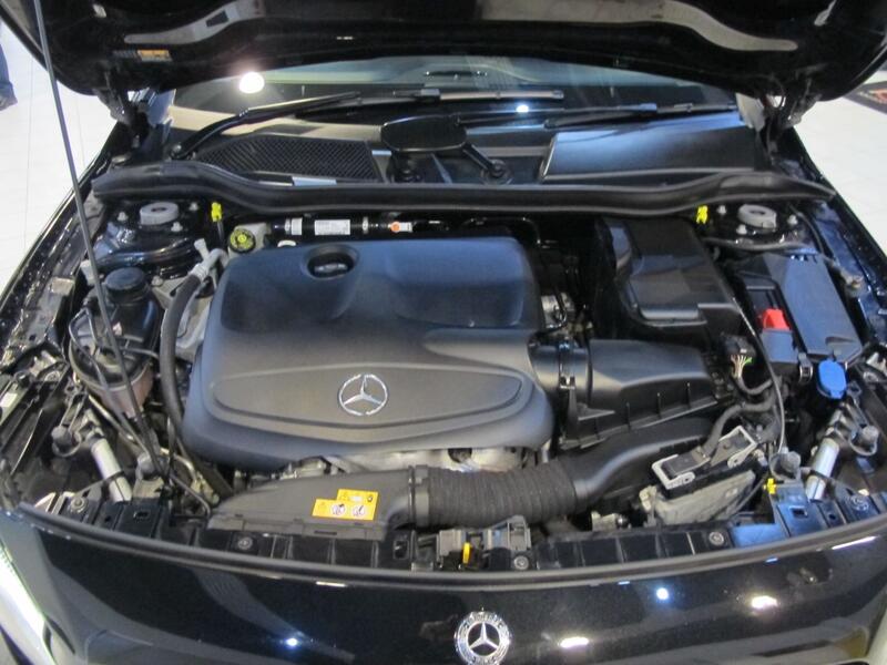 MERCEDES-BENZ GLA CLASS