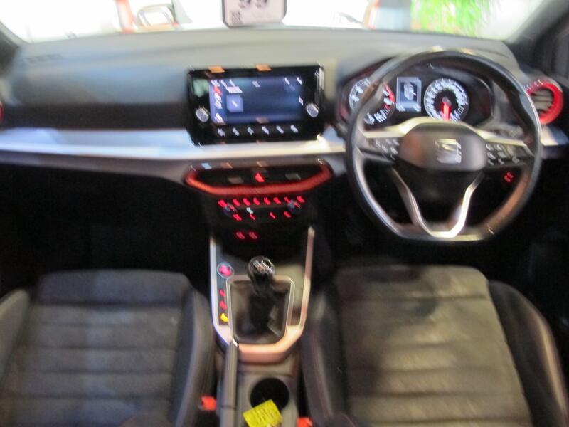 SEAT ARONA