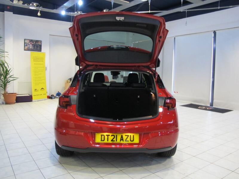 VAUXHALL ASTRA