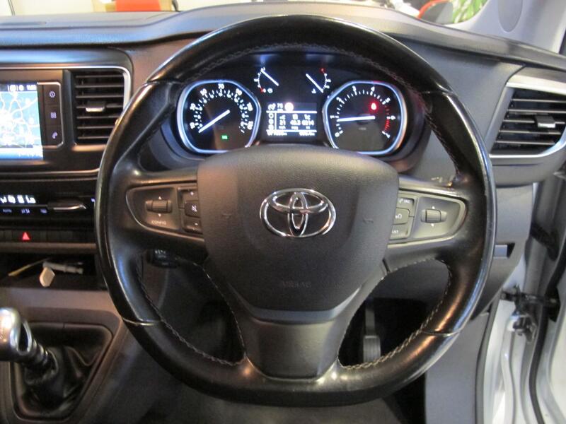 TOYOTA PROACE VERSO