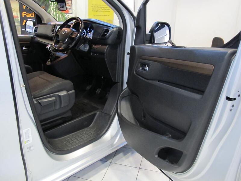 TOYOTA PROACE VERSO