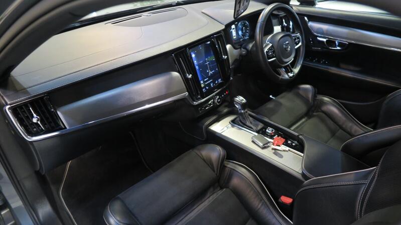 VOLVO V90