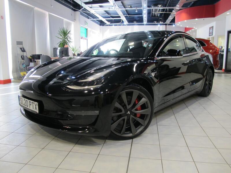 TESLA MODEL 3