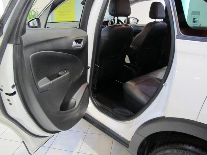 VAUXHALL CROSSLAND