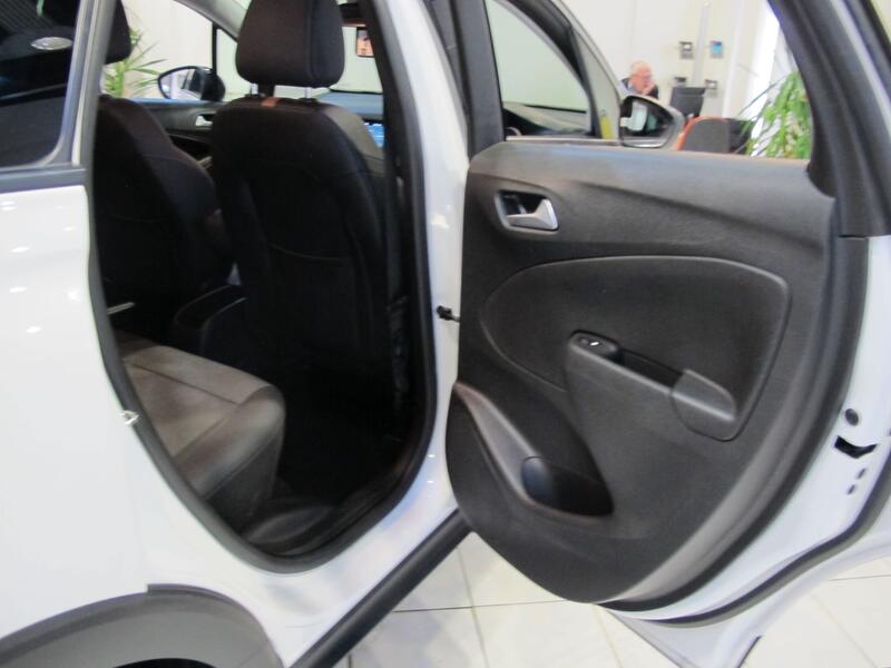 VAUXHALL CROSSLAND