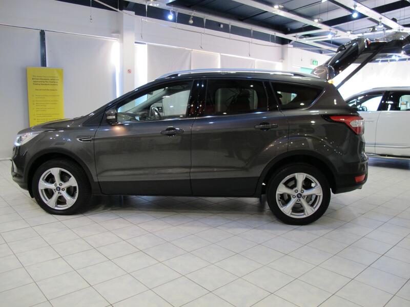 FORD KUGA