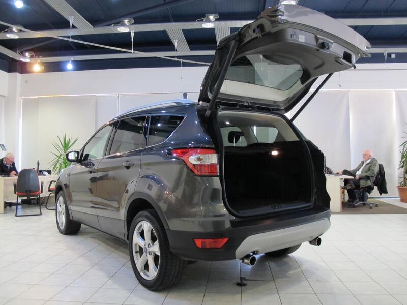 FORD KUGA