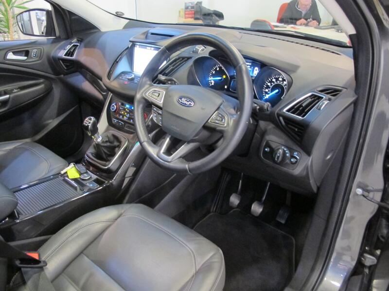 FORD KUGA