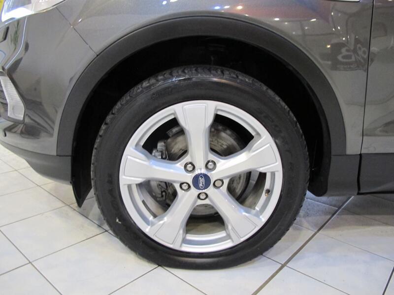 FORD KUGA