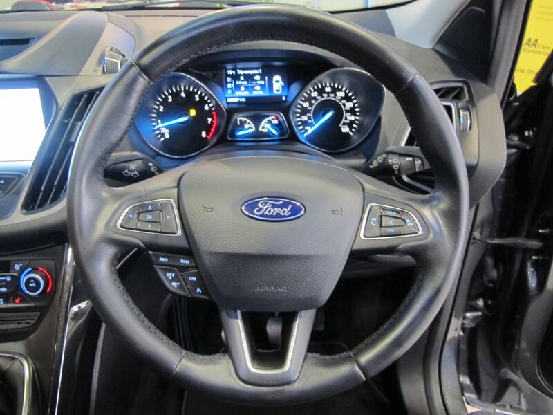 FORD KUGA