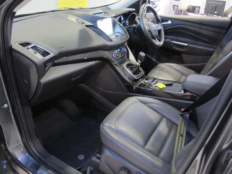 FORD KUGA