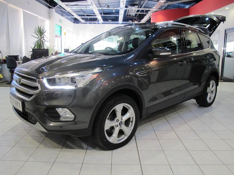FORD KUGA