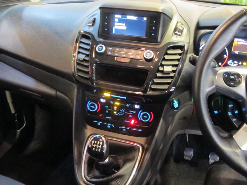 FORD GRAND TOURNEO CONNECT