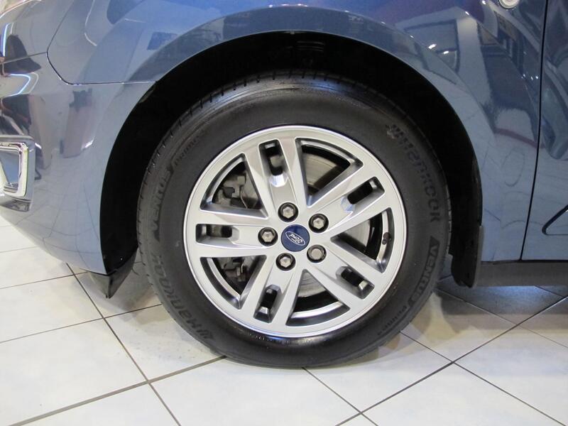 FORD GRAND TOURNEO CONNECT