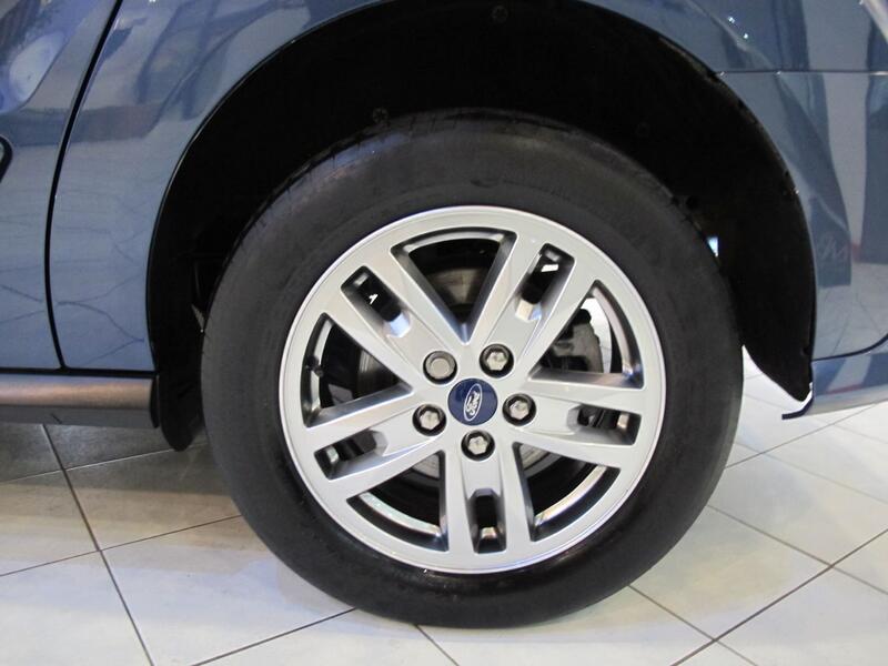 FORD GRAND TOURNEO CONNECT