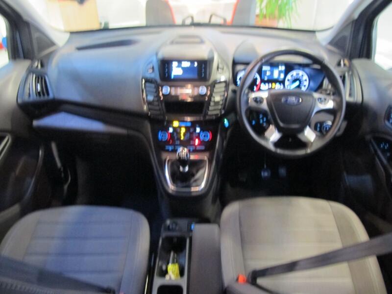 FORD GRAND TOURNEO CONNECT