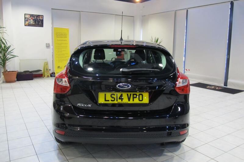 FORD FOCUS
