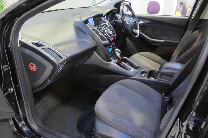FORD FOCUS