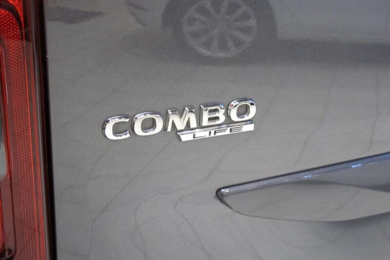 VAUXHALL COMBO LIFE