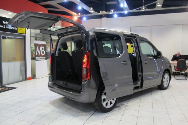 VAUXHALL COMBO LIFE