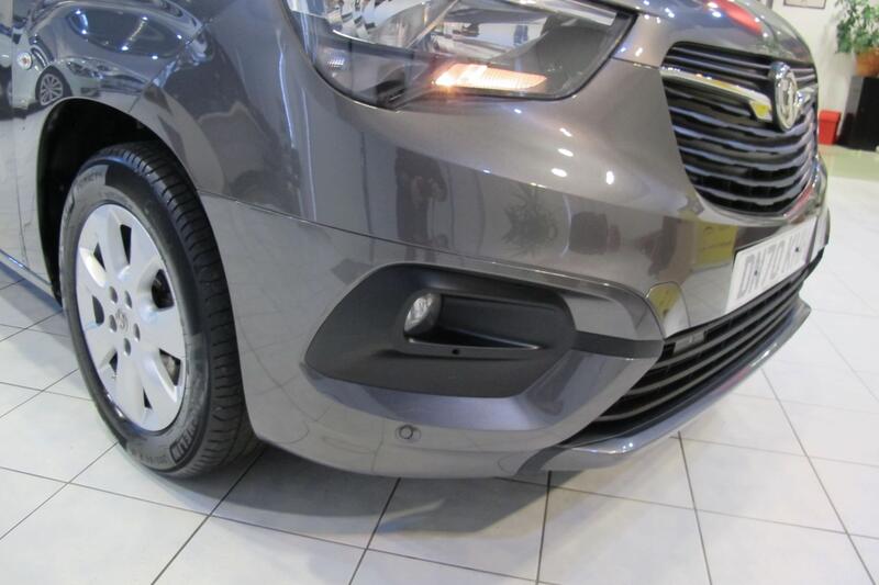 VAUXHALL COMBO LIFE