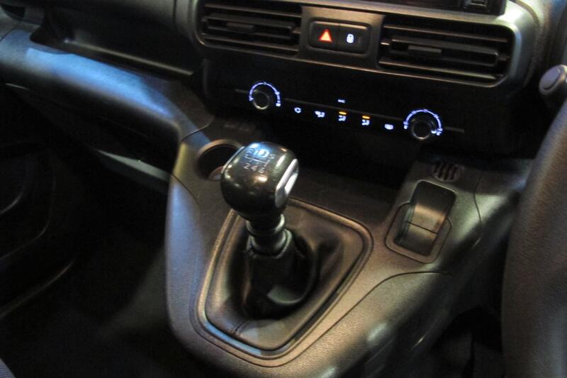 VAUXHALL COMBO LIFE
