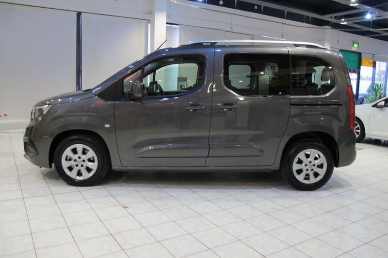 VAUXHALL COMBO LIFE