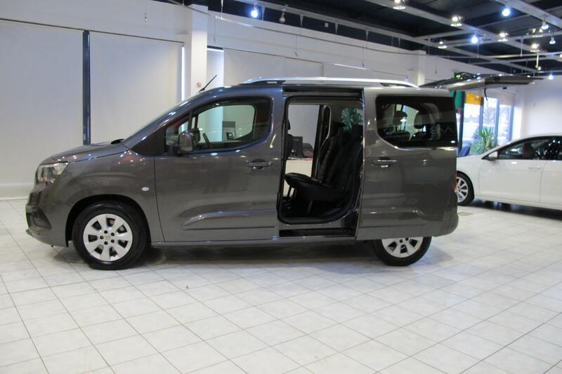 VAUXHALL COMBO LIFE