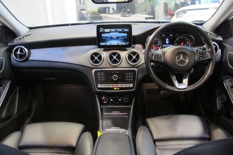 MERCEDES-BENZ GLA CLASS