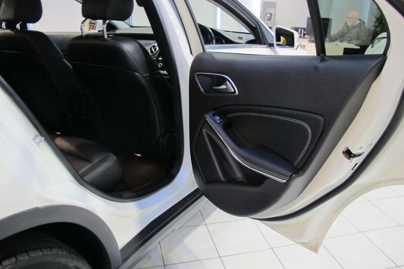 MERCEDES-BENZ GLA CLASS