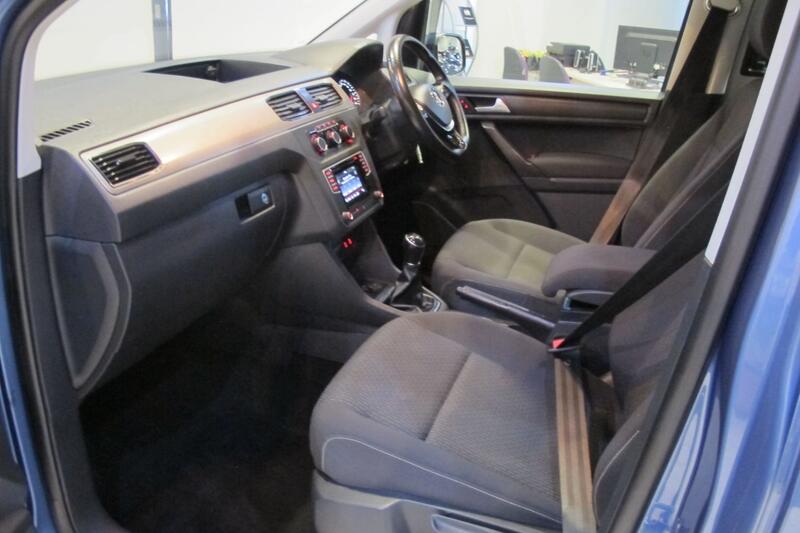 VOLKSWAGEN CADDY MAXI LIFE